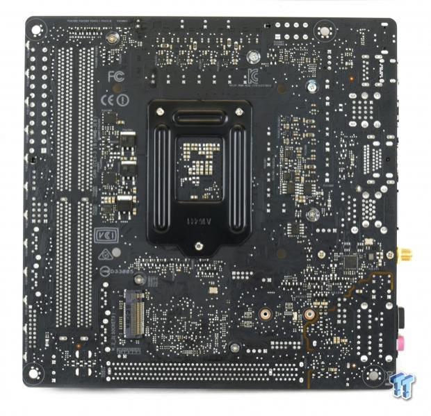 ASUS ROG STRIX Z270I Gaming Mini-ITX Motherboard Review 07