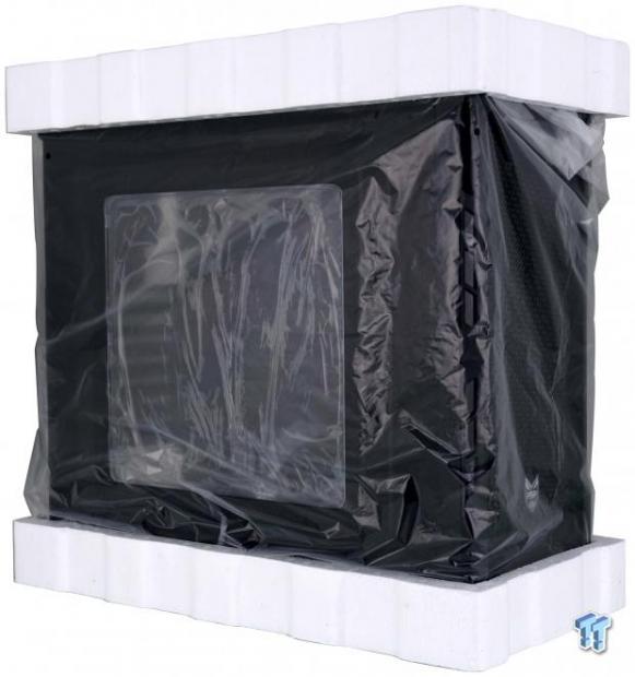 FSP CMT210 Mid-Tower Chassis Review 06