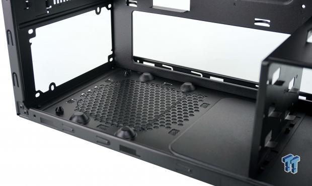 FSP CMT210 Mid-Tower Chassis Review 18