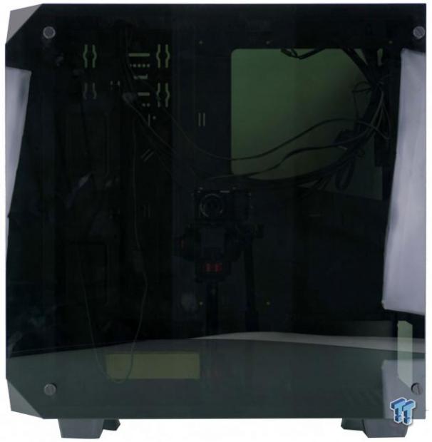 Aerocool Project 7 P7-C0 Mid-Tower Chassis Review 12