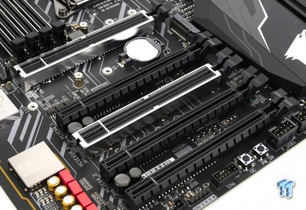 GIGABYTE X299 AORUS Gaming 3 Motherboard Review 09