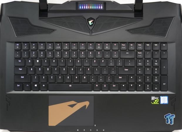 AORUS X9 (Kaby Lake) Gaming Laptop Review 11