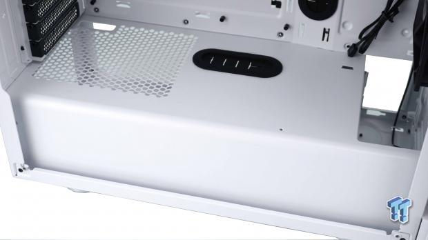 Corsair Carbide 275R Mid-Tower Gaming Chassis Review 20