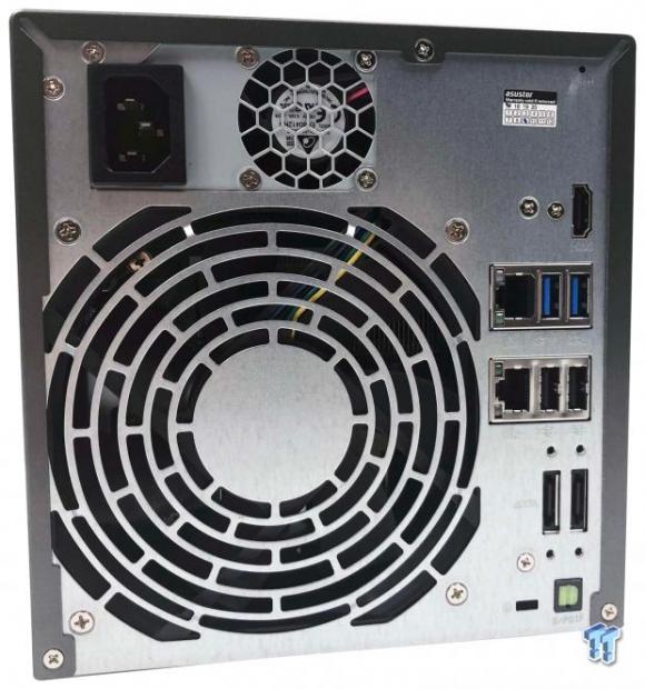 Asustor AS7004T-i5 Consumer NAS Review 08