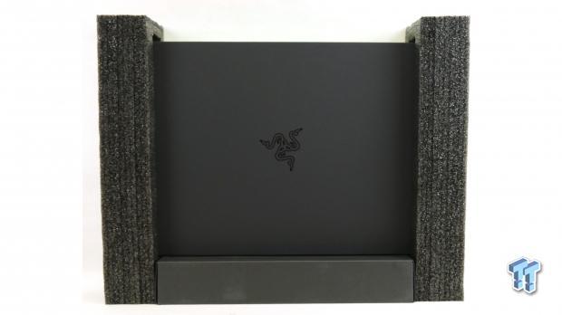 Razer Blade 15 (Kaby Lake-R) Laptop Review 04
