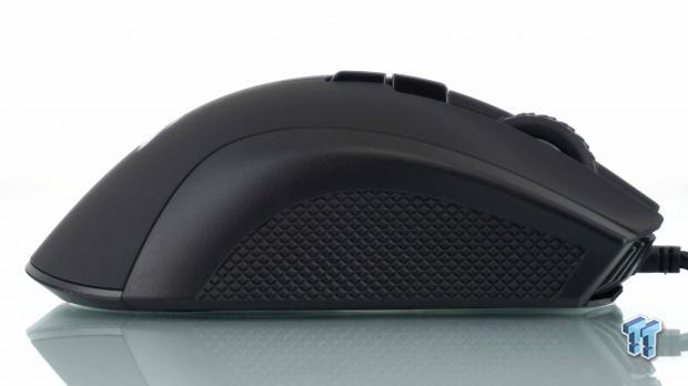 Corsair Ironclaw RGB FPS/MOBA Gaming Mouse Review 10