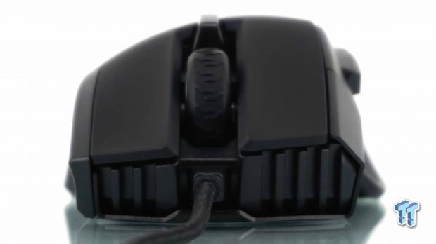 Corsair Ironclaw RGB FPS/MOBA Gaming Mouse Review 11