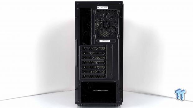 FSP CMT340 Addressable RGB Mid-Tower Chassis Review 11