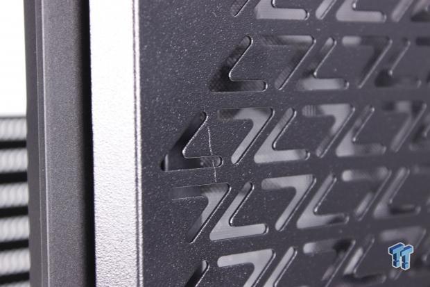 Corsair iCUE 220T RGB Mid-Tower Chassis Review 15