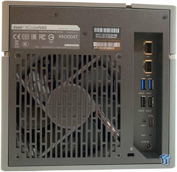 Qsan XN3004T 4+1 Bay NAS Review 07