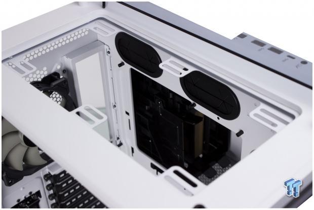 Corsair Crystal 680X Mid-Tower Chassis Review 16