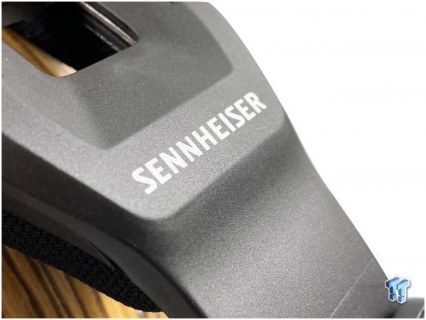 Sennheiser GSP 670 Wireless Gaming Headset Review 05