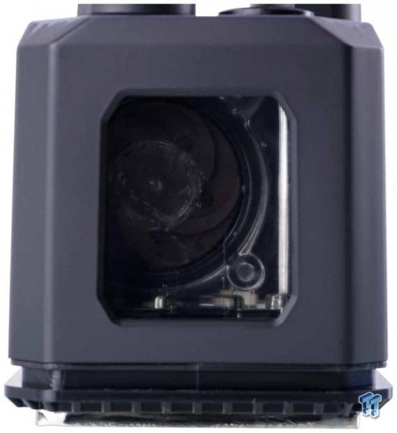 Alphacool Eisbaer Aurora 360 CPU Digital RGB Cooler Review 09