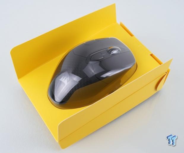 Corsair DARK CORE RGB PRO SE Wireless FPS/MOBA Gaming Mouse Review 06