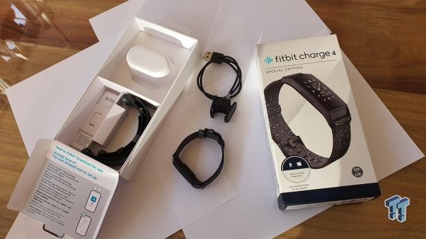 Fitbit charge 4 online fitness tracker