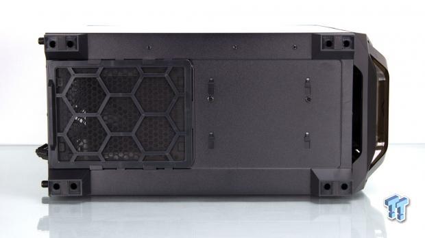 Open Gallery Antec Dark Fleet DF600 FLUX Mid-Tower Chassis Review 14