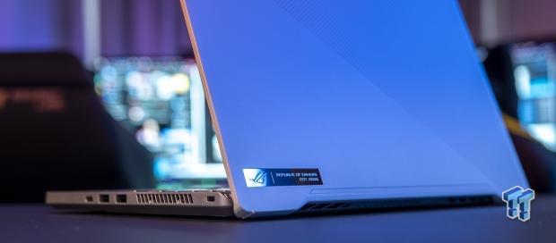 Open Gallery ASUS ROG Strix XG17AHP Review: Portable 1080p 240Hz gaming monitor 133