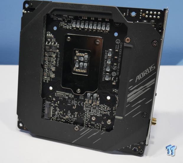 GIGABYTE AORUS Z490I Ultra Motherboard Review