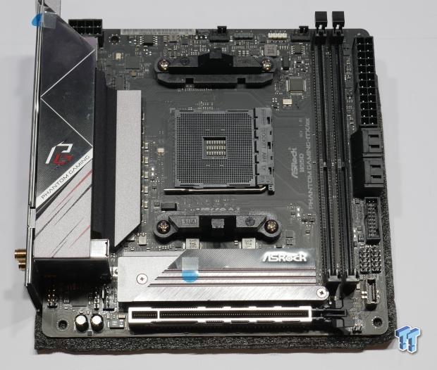 ASRock B550 Phantom Gaming ITX/ax Motherboard Review