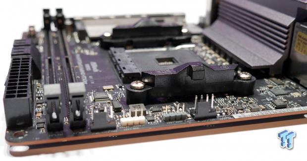 ASRock B550 Phantom Gaming ITX/ax Motherboard Review