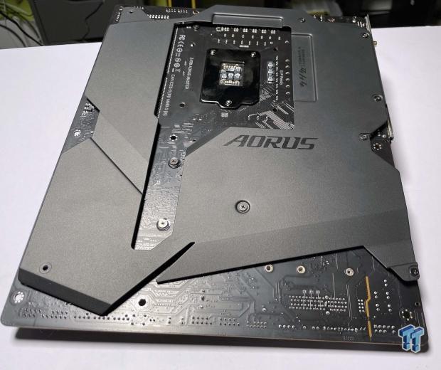 GIGABYTE Z490 AORUS Master Motherboard Review 15 GIGABYTE Z490 AORUS Master Motherboard Review 15