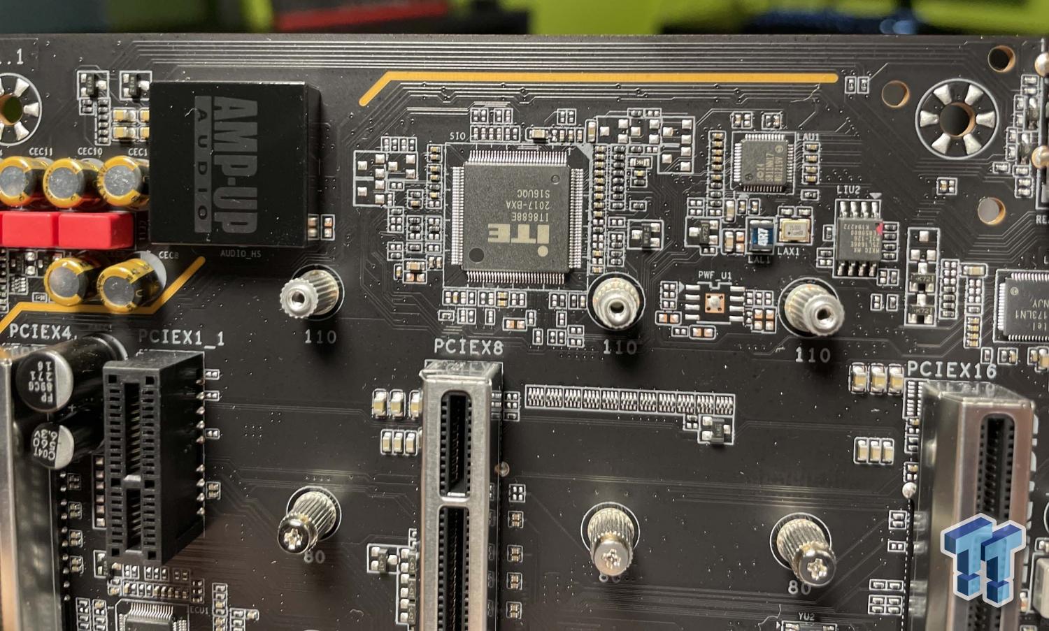 GIGABYTE Z490 Vision D Motherboard Review GIGABYTE Z490 Vision D Motherboard Review