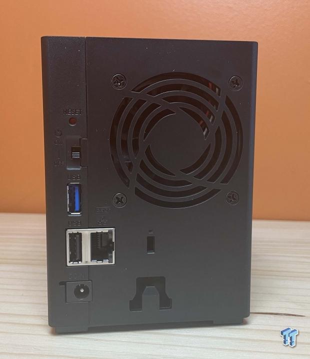 det er smukt frygt Inde Buffalo LinkStation SoHo LS720DB NAS Review | TweakTown