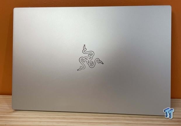 Razer Book 13 (2021) Notebook Review