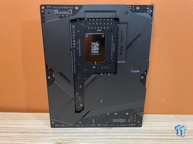 Open Gallery GIGABYTE Z590 AORUS Master Motherboard Review 09
