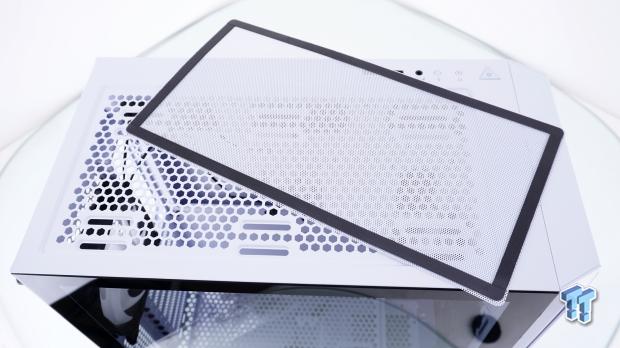 XPG STARKER Mid-Tower Chassis Review 10 XPG STARKER Mid-Tower Chassis Review 10