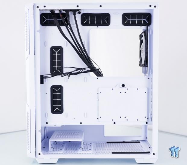 XPG STARKER Mid-Tower Chassis Review