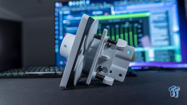 Ergotron HX Desk Monitor Arm Review: How Did I Live Without It?! 503