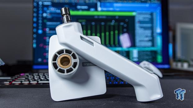 Ergotron HX Desk Monitor Arm Review: How Did I Live Without It?! 510