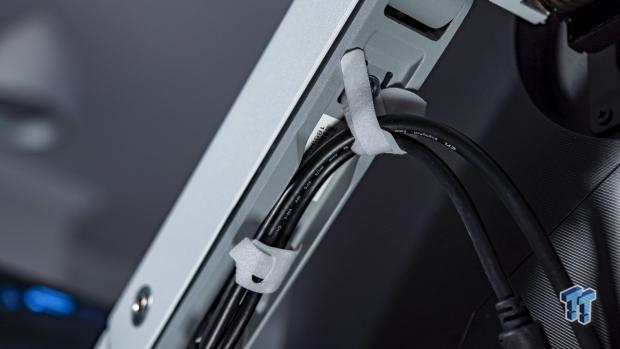 Ergotron HX Desk Monitor Arm Review: How Did I Live Without It?! 518
