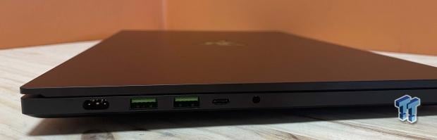 Razer Blade 15 Advanced (2021) Gaming Laptop Review 06