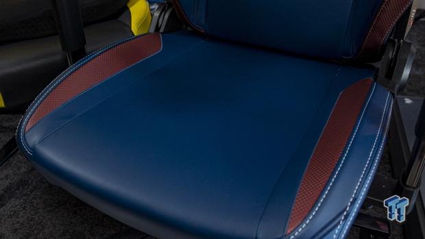 Secretlab TITAN Evo 2022 Superman Edition Gaming Chair Review 810
