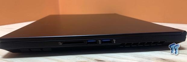 XPG Xenia 15 Gaming Notebook Review 08