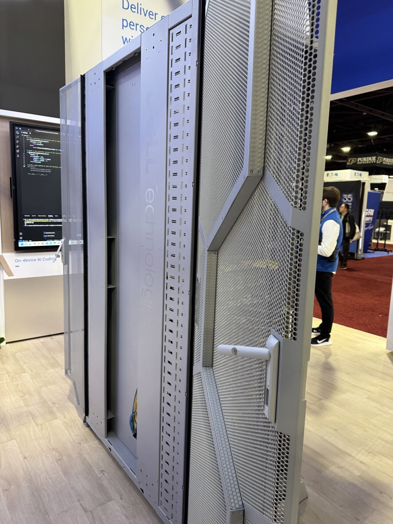Dell IR7000 with Direct Liquid Cooling: up to 480kW per rack: GB200 ...