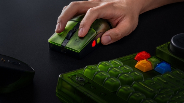 8BitDo's new retro Xbox console-themed mouse and keyboard look fantastic 6