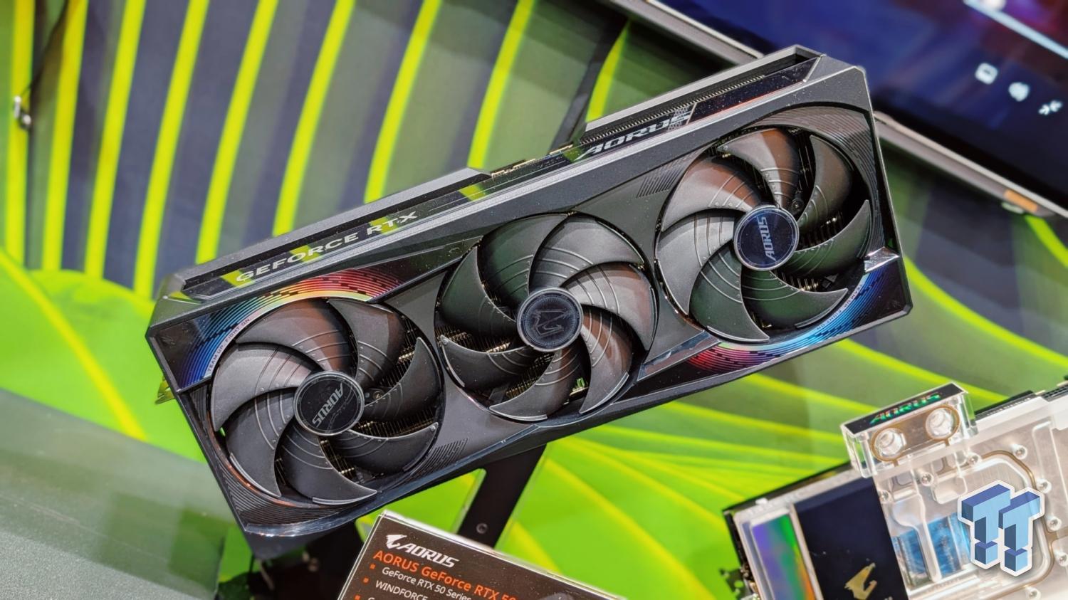 Volkov 　AORUS GeForce RTX 5070 Amazon.com: GIGABYTE AORUS GeForce RTX 5070 Master 12G