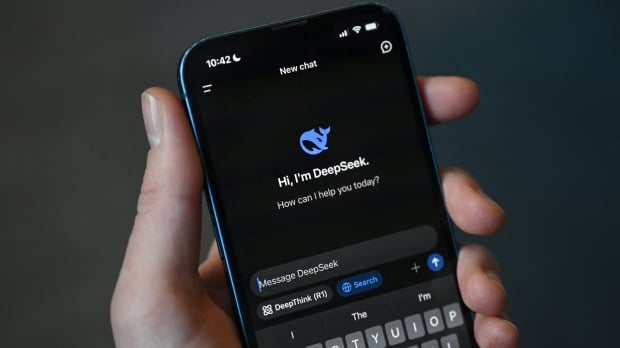 DeepSeek AI begins to steal customers away from ChatGPT 251251