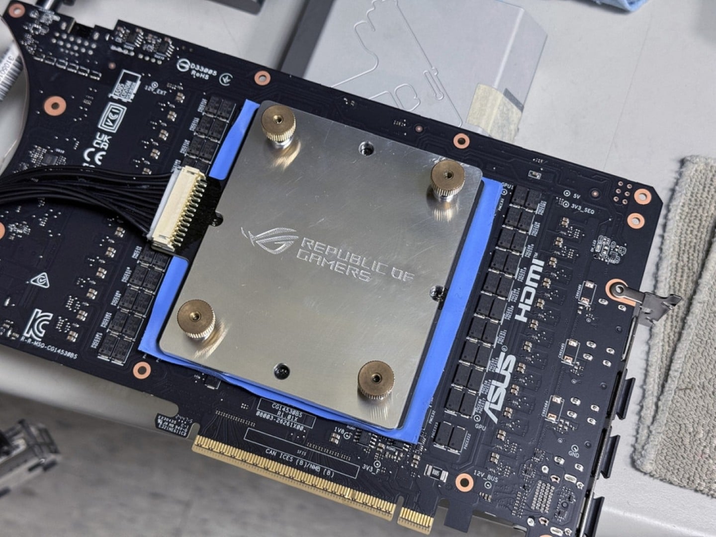 ASUS GeForce RTX 5090 overclocked: 3.5GHz GPU, 34Gbps GDDR7 memory ...