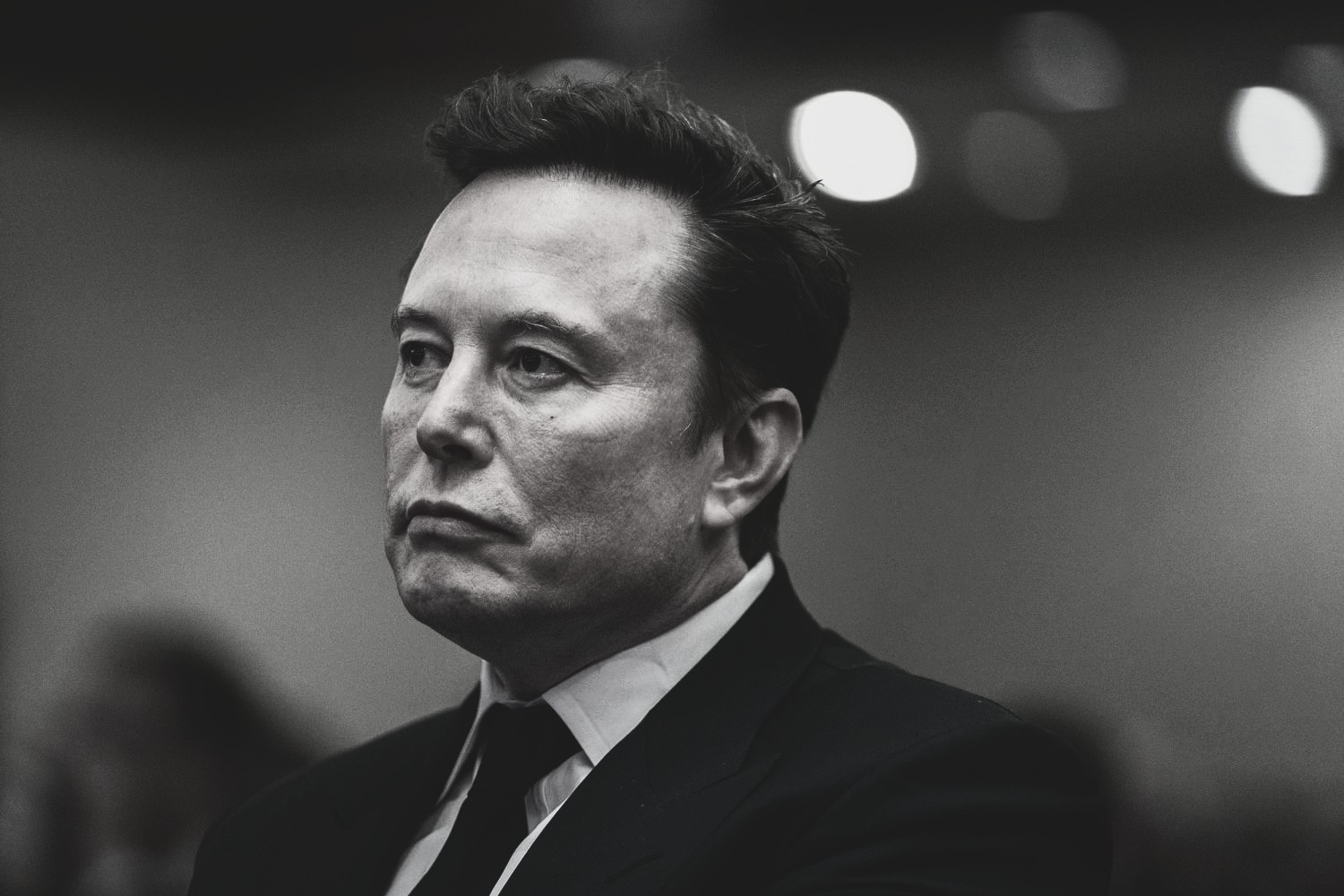 Nearly $1.5 billion is mysteriously missing from Tesla's coffers