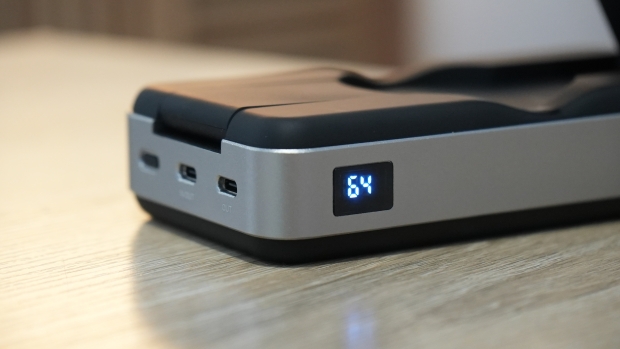 Hands-on with ALOGIC's Roam 21,000mAh 6-in-1 power bank with 100W charging 02185