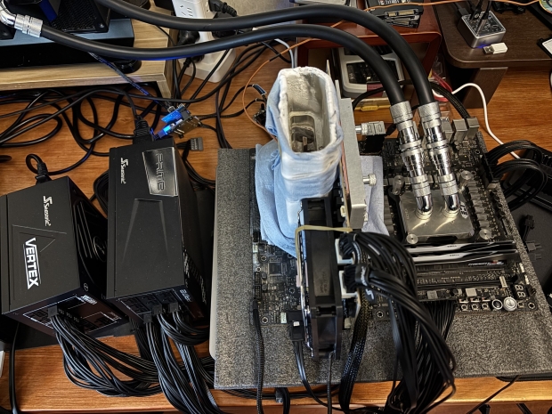 GALAX GeForce RTX 5090D HOF OC Lab tested under LN2 cooling: new 3DMark record king 26