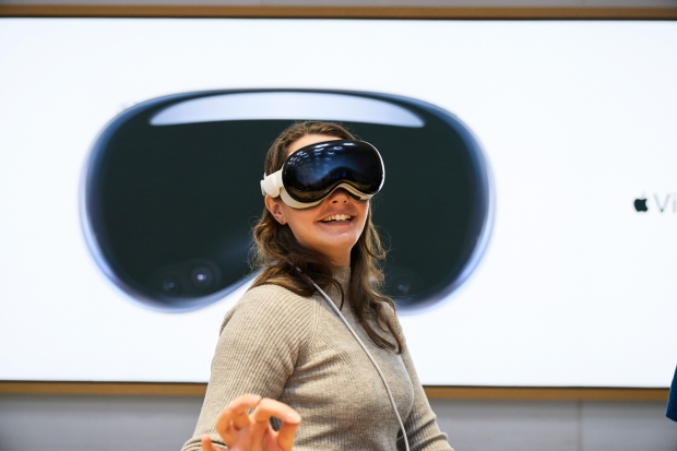 Apple files lawsuit against former employee for taking Vision Pro secrets to Snapchat 92595