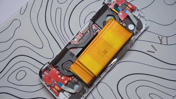 ASUS ROG Ally gets battery and SSD mods: 90Wh battery upgrade from ROG Strix G15 gaming laptop 52