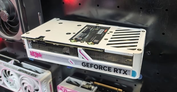 COLORFUL working on GeForce RTX 50 series graphics card with dual M.2 SSD slots
