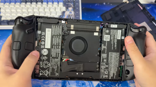 Lenovo Legion Go 2 leaks online, specs compared to Xbox Ally X 156651