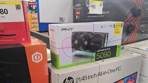 PNY RTX 5090 spotted in the clearance aisle (Image Credit: DCole1847)